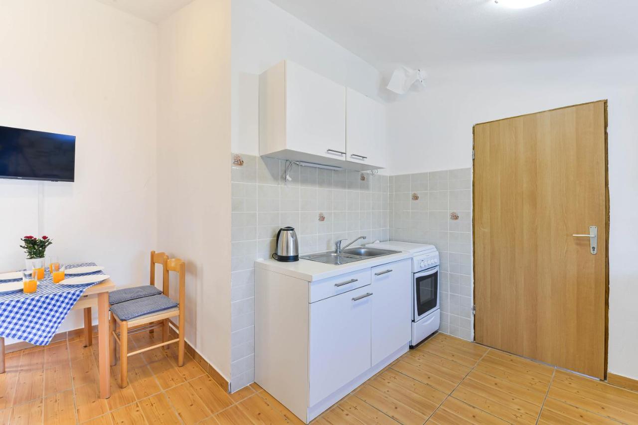 Apartments Adria 图兰杰 外观 照片