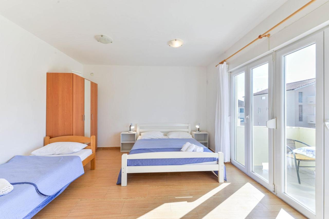 Apartments Adria 图兰杰 外观 照片