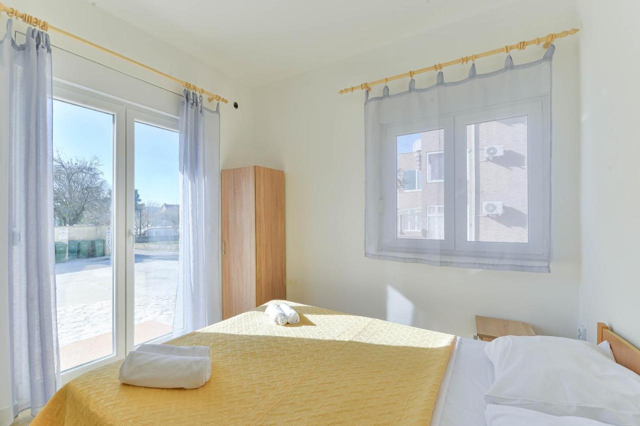 Apartments Adria 图兰杰 外观 照片