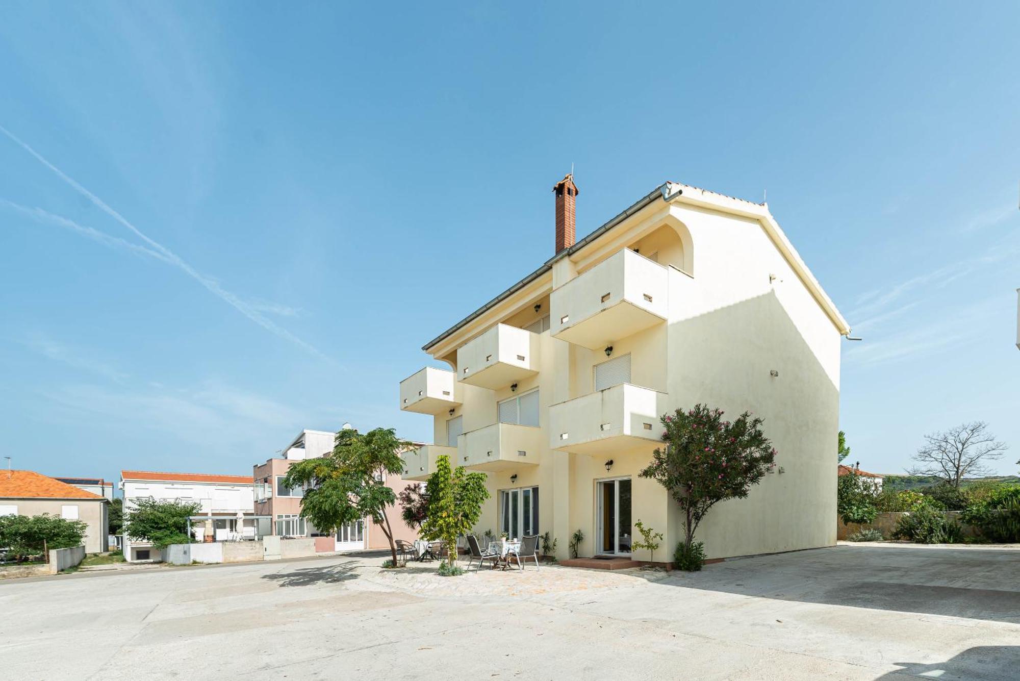 Apartments Adria 图兰杰 外观 照片