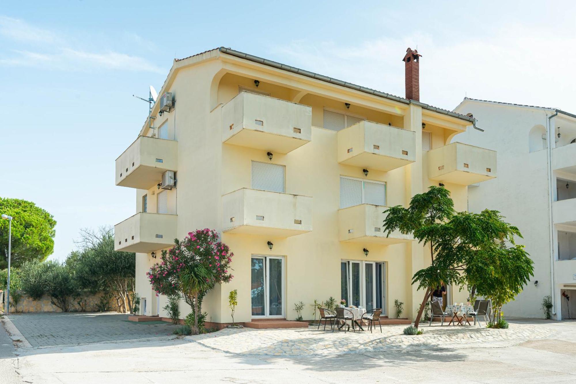 Apartments Adria 图兰杰 外观 照片